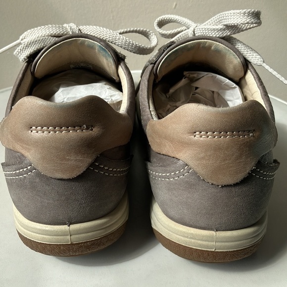 Ecco Leather Sneakers women’s size 39 - Picture 7 of 7
